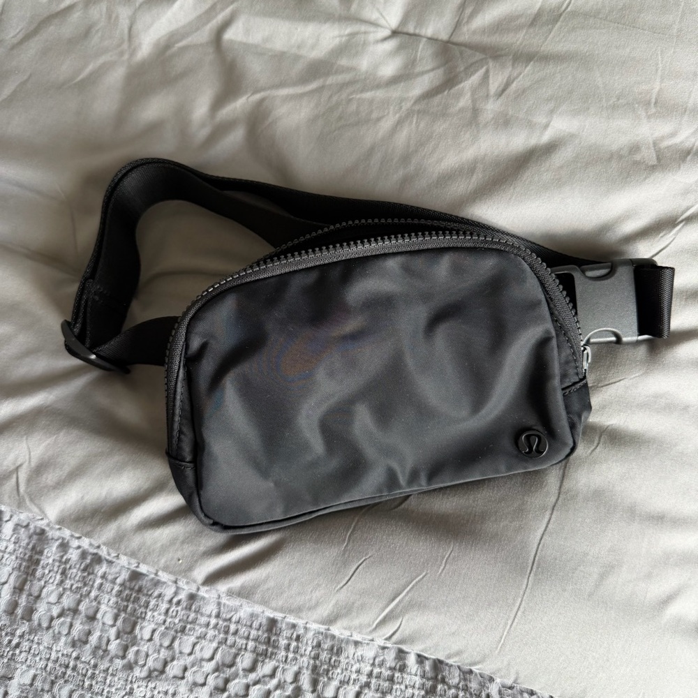 Lululemon Everyday Belt Bag